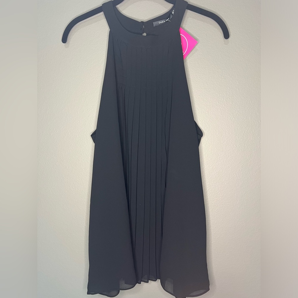 *NWT* Doe & Rae Pleated Halter Tank - Picture 3 of 8